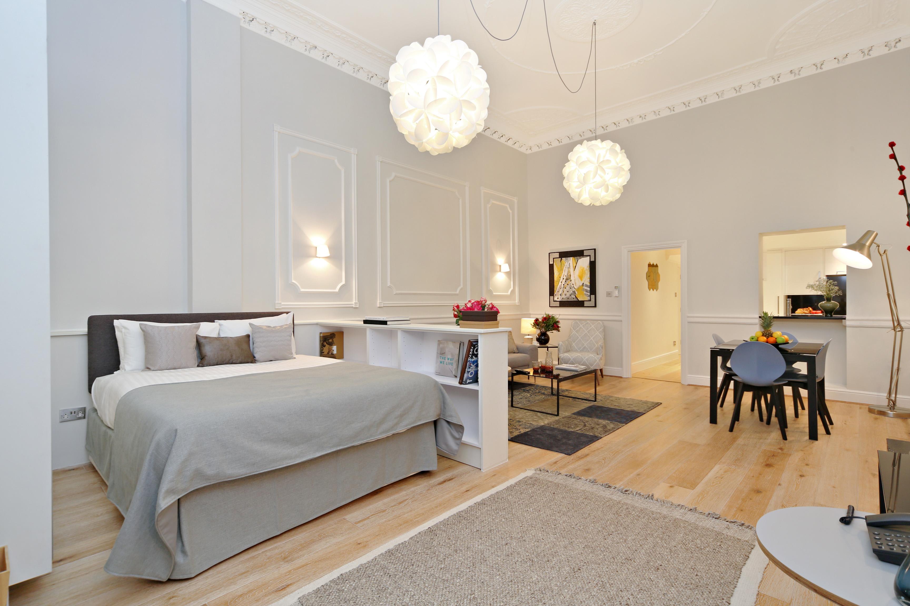 Queensgate Court London Exterior photo